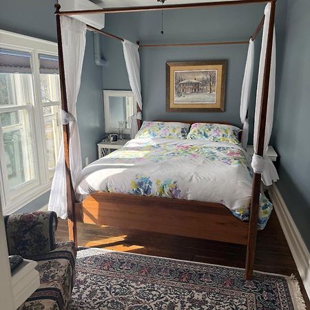 Green Oaks B&B 나이아가라온더레이크 외부 사진