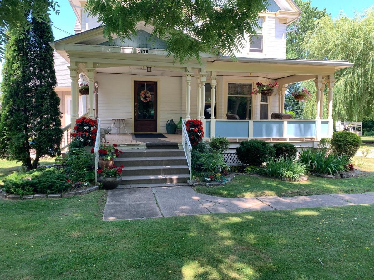 Green Oaks B&B 나이아가라온더레이크 외부 사진