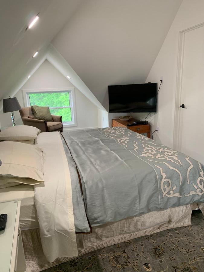 Green Oaks B&B 나이아가라온더레이크 외부 사진