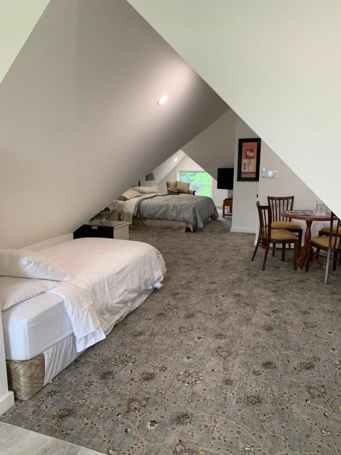 Green Oaks B&B 나이아가라온더레이크 외부 사진