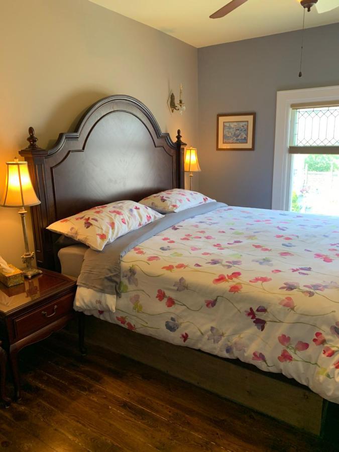 Green Oaks B&B 나이아가라온더레이크 외부 사진