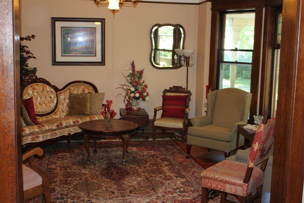 Green Oaks B&B 나이아가라온더레이크 외부 사진